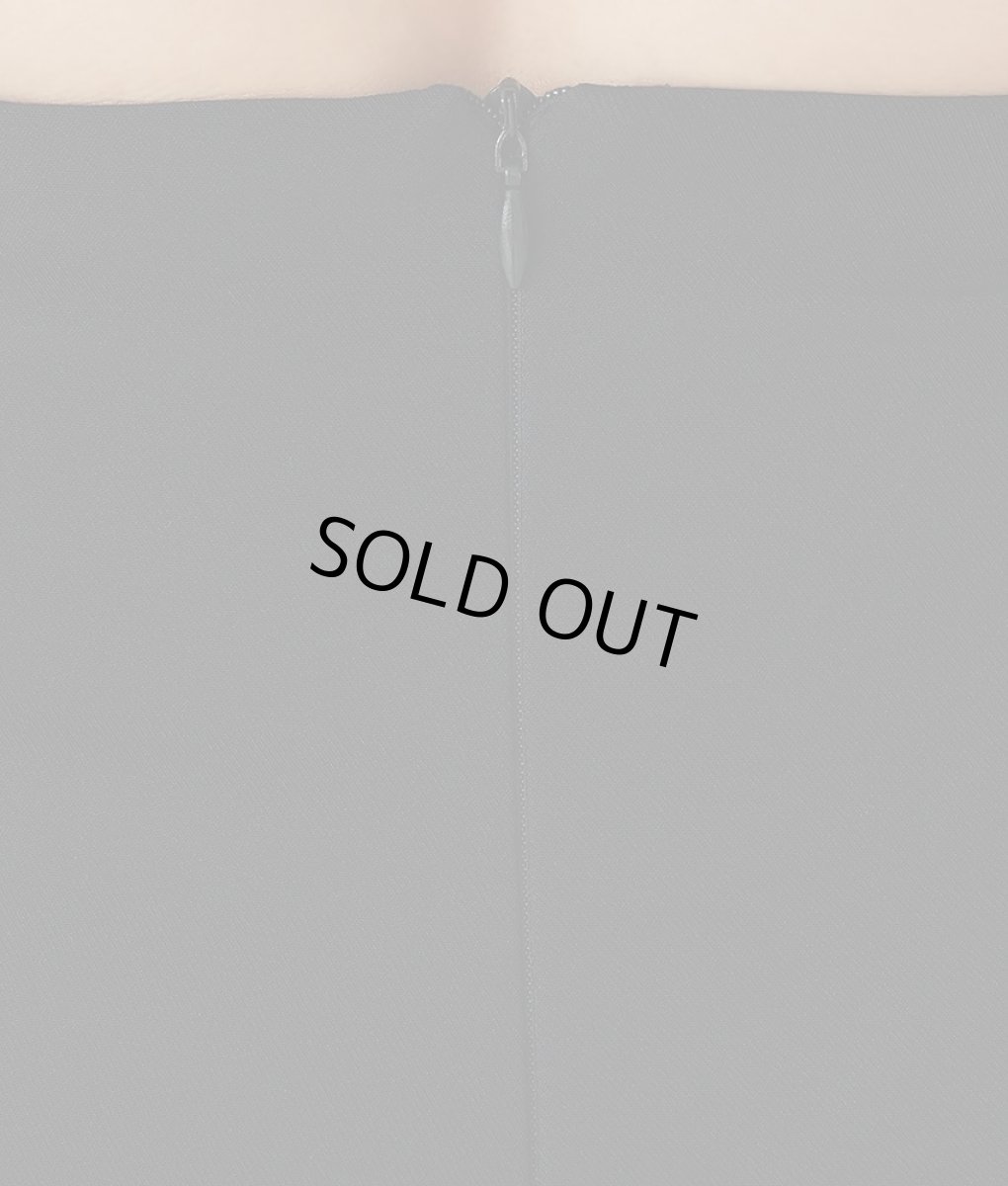 画像13: [SALE品のため返品不可＆再入荷なしの現品限り][韓国製][rinfarre]マーメイド・ストーンポイント・バックシャン・ノースリーブ・セミロング丈・ミディアムドレス・ワンピース[MIRIN着用] (13)