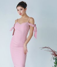 画像4: [韓国製][rinfarre][SALE品のため返品不可＆再入荷なしの現品限り]オープンショルダー・パールポイント・リボン・キャミソール・キュート・タイト・ミディアムドレス・ワンピース[MIRIN着用][送料無料] (4)