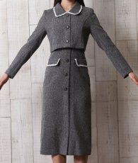 画像6: [セール品のため返品不可＆再入荷なしの現品限り][韓国製][rinfarre]ツイードグレー・セットアップ風・襟付き・長袖・タイト・膝丈・ミディアムドレス・ワンピース[友崎まどか着用] (6)
