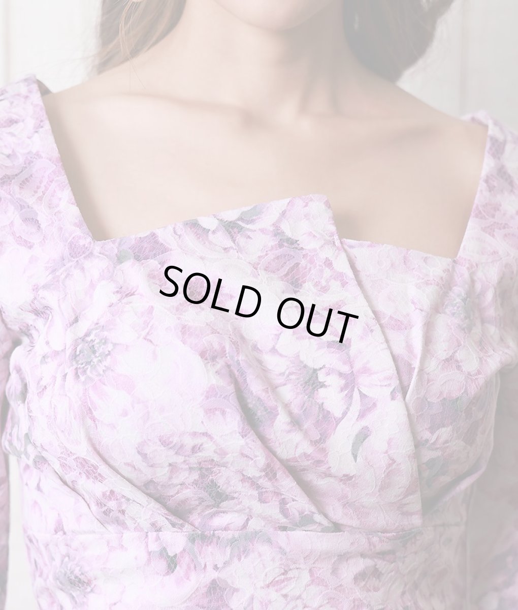 画像9: [SALE品のため返品不可＆再入荷なしの現品限り][韓国製][rinfarre]パープル×花柄・ジャガード・七分袖・スクエアネック・ハイウエスト・シンプル・タイト・ミディアムドレス・ワンピース[れお着用] (9)