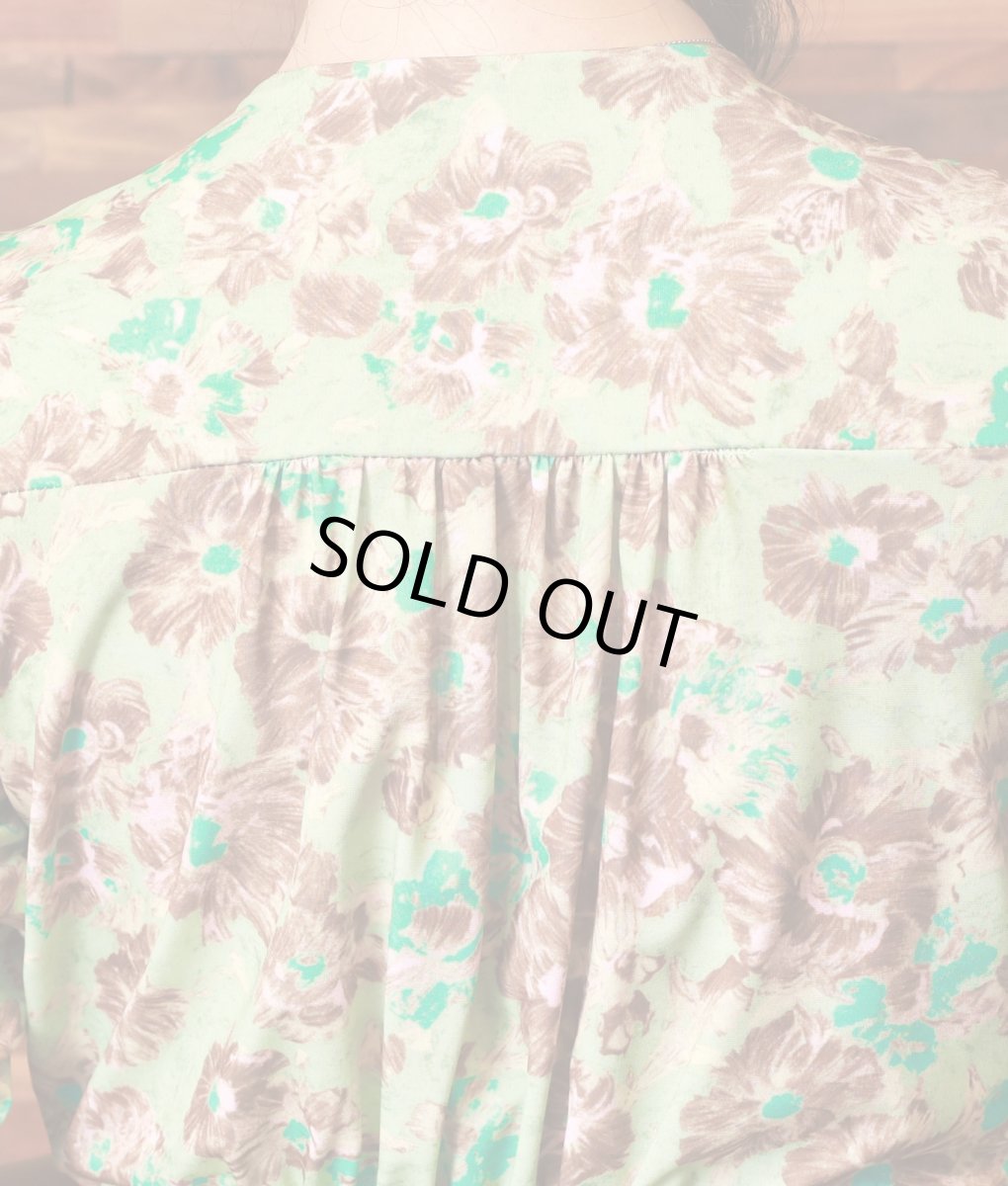 画像10: [韓国製][rinfarre]グリーン・ブラウン・花柄・ボタニカル・Vネック・カシュクール・七分袖・マキシ・ロングドレス・ラップ・ワンピース[山崎みどり着用][送料無料]mygr (10)