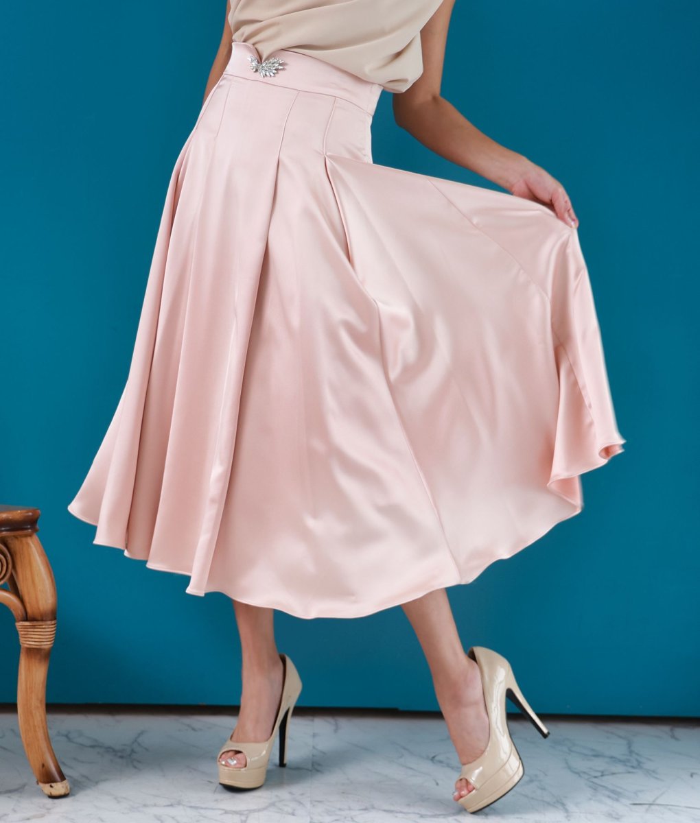画像2: [セール品のため返品不可＆再入荷なしの現品限り][韓国製][rinfarre]シンプル・無地・サテン・Aライン・プリーツ・ミディアムスカート・膝下丈・ピンク[] (2)