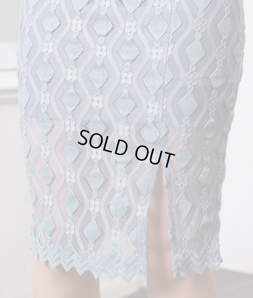 画像13: [韓国製][rinfarre]ノースリーブ・ダイヤ型・総レース・セパレート・タイト・ミディアムドレス・ワンピース[MIRIN着用][送料無料] (13)