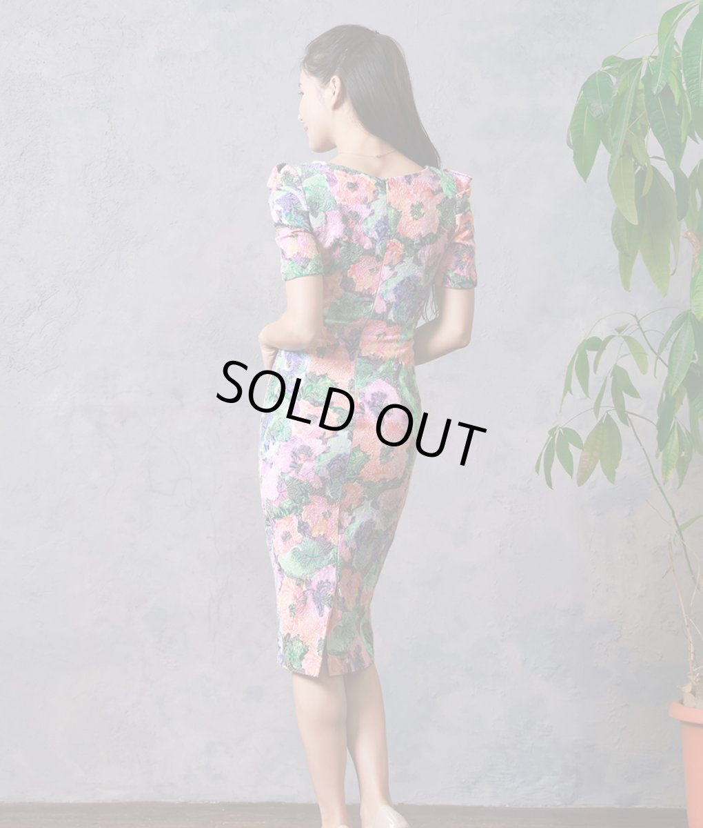 画像3: [SALE品のため返品不可＆再入荷なしの現品限り][韓国製][rinfarre]半袖・花柄・エレガント・スクエアネック・タイト・ミディアムドレス・ワンピース・ボタニカル[MIRIN着用] (3)