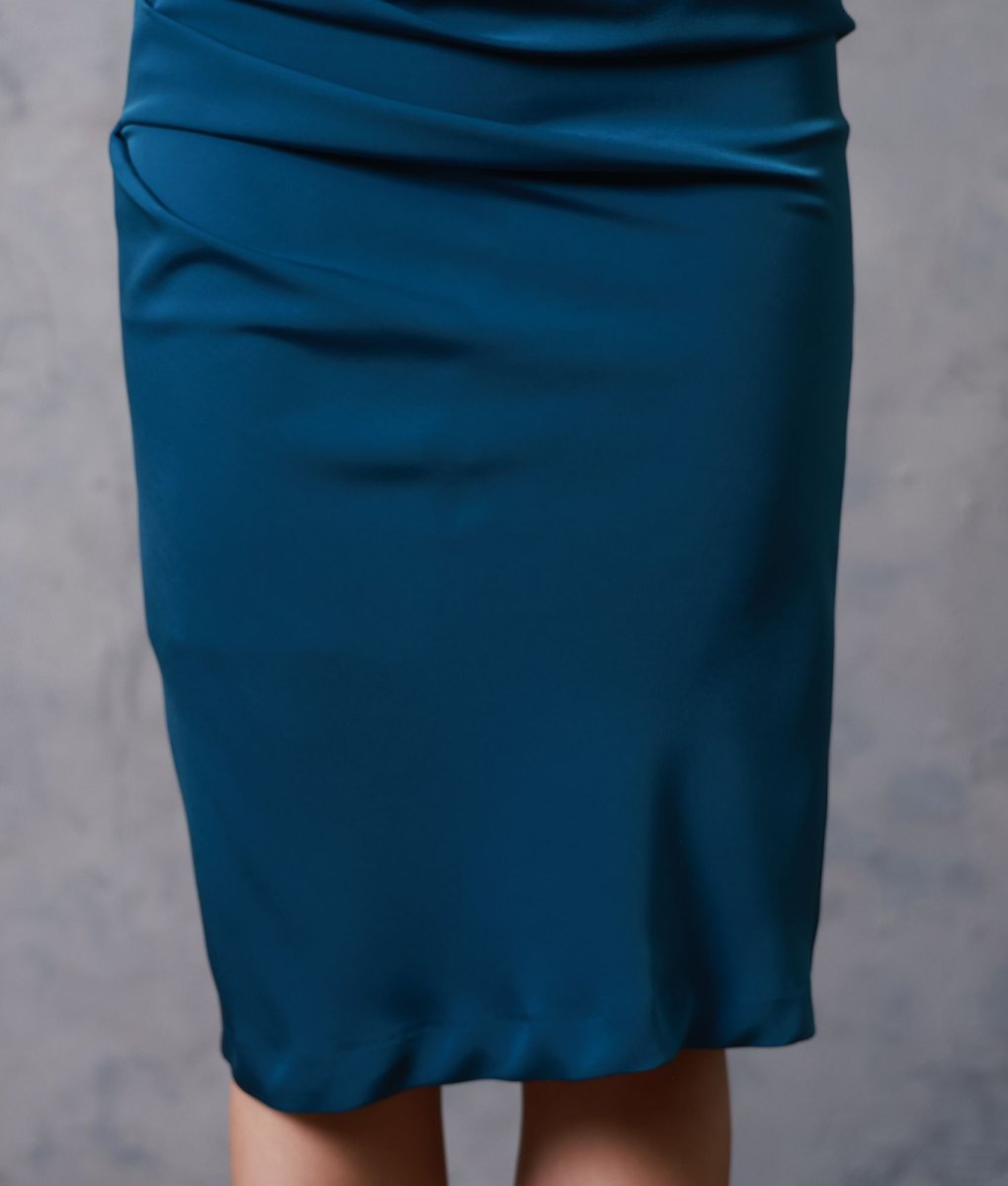 画像12: [SALE品のため返品不可＆再入荷なしの現品限り][韓国製][rinfarre]シンプル・ドレープ・マットサテン生地・ノースリーブ・タック・ミディアムドレス・ワンピース[MIRIN着用] (12)