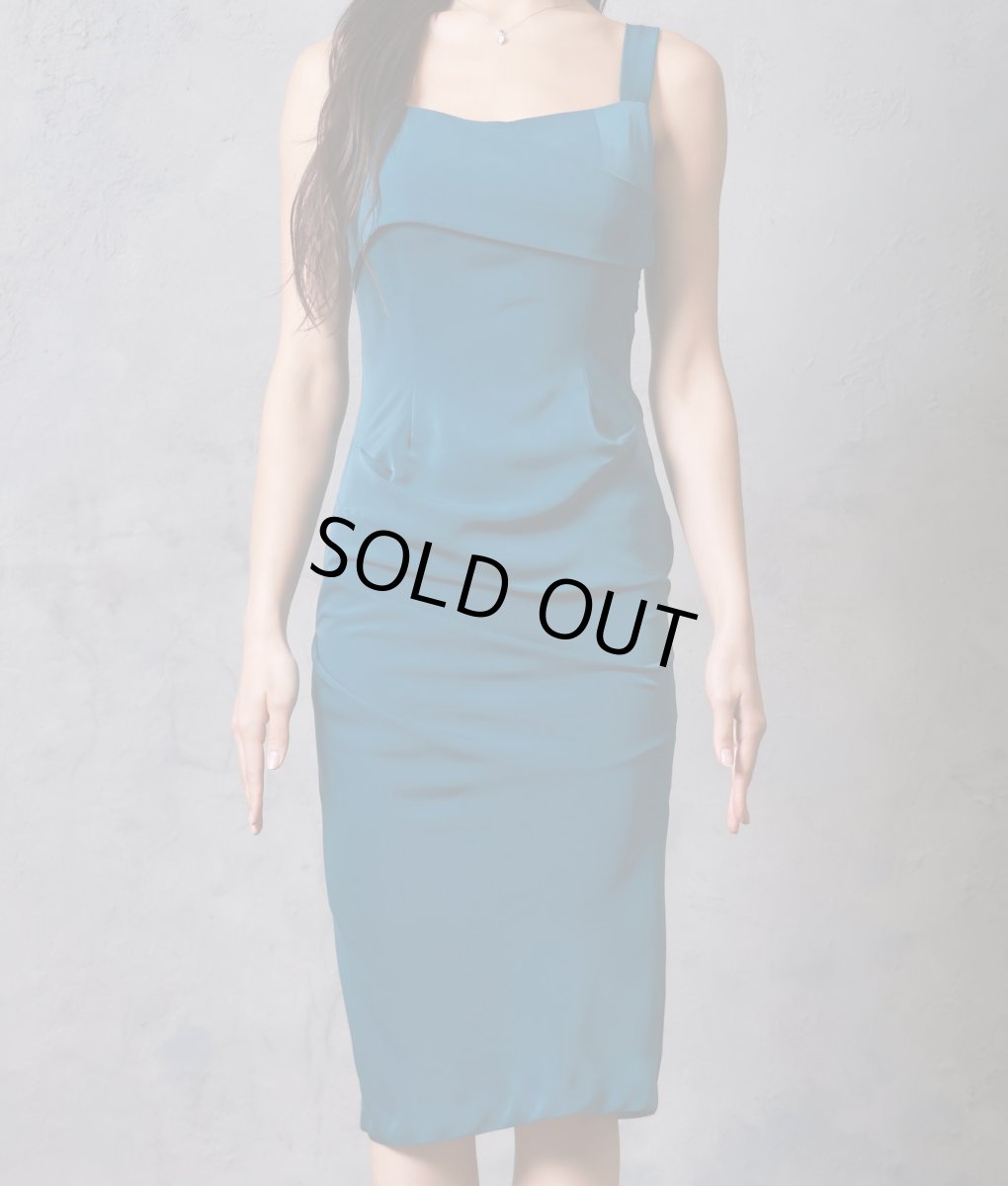 画像7: [SALE品のため返品不可＆再入荷なしの現品限り][韓国製][rinfarre]シンプル・ドレープ・マットサテン生地・ノースリーブ・タック・ミディアムドレス・ワンピース[MIRIN着用] (7)