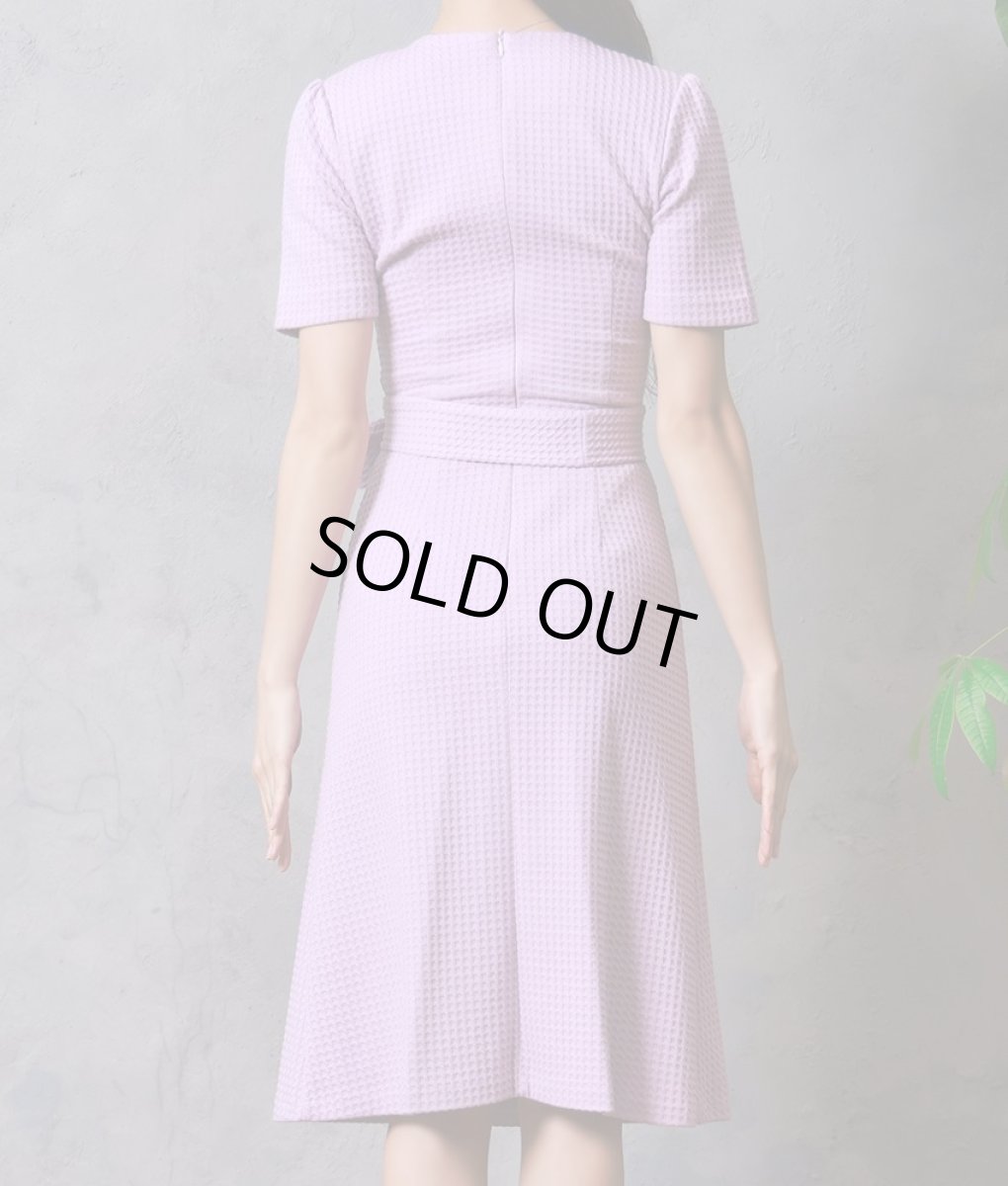 画像8: [SALE品のため返品不可＆再入荷なしの現品限り][韓国製][rinfarre]半袖・ラベンダー・ウエストリボン・シンプル・ワッフル生地・ミディアムドレス・ワンピース[MIRIN着用] (8)