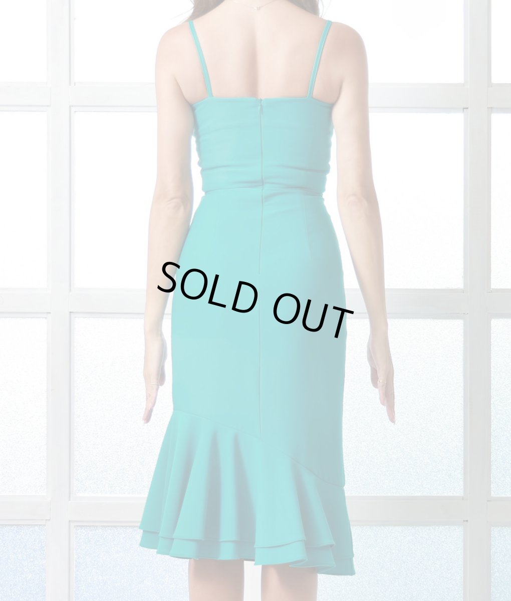 画像8: [SALE品のため返品不可＆再入荷なしの現品限り][韓国製][rinfarre]キャミソール・グリーン・ノースリーブ・シンプル・マーメイド・ミディアムドレス・ワンピース[山崎みどり着用] (8)