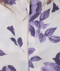 画像10: [SALE品のため返品不可＆再入荷なしの現品限り][韓国製][rinfarre]花柄・フレア・シースルー・シフォン・Vネック・半袖・タイト・ひざ丈・ミディアムドレス・ワンピース[山崎みどり着用] (10)