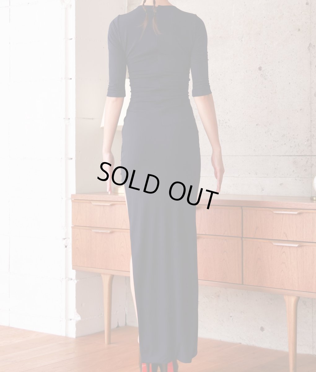 画像8: [SALE品のため返品不可＆再入荷なしの現品限り][韓国製][rinfarre]五分袖・七分袖・シンプル・無地・ストーン・ストレッチ・スリット・タイト・ロングドレス[MIRIN着用] (8)