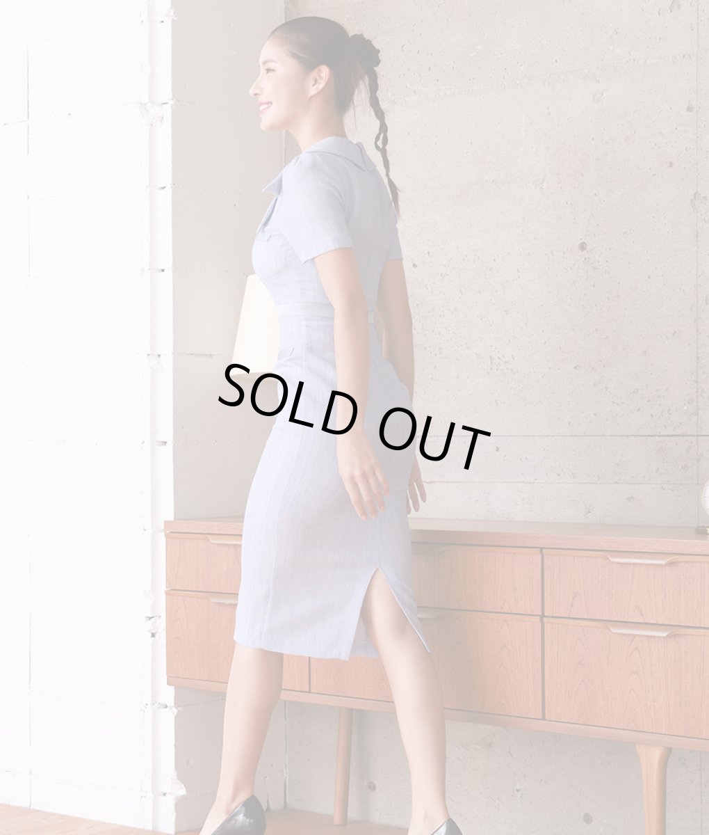 画像2: [SALE品のため返品不可＆再入荷なしの現品限り][韓国製][rinfarre]半袖・開襟・ツイード・ライトブルー・タイト・ミディアムドレス・ワンピース[MIRIN着用] (2)