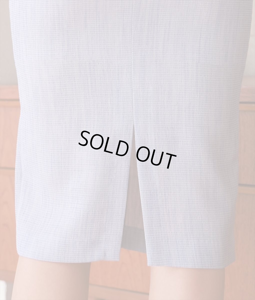 画像12: [SALE品のため返品不可＆再入荷なしの現品限り][韓国製][rinfarre]半袖・開襟・ツイード・ライトブルー・タイト・ミディアムドレス・ワンピース[MIRIN着用] (12)