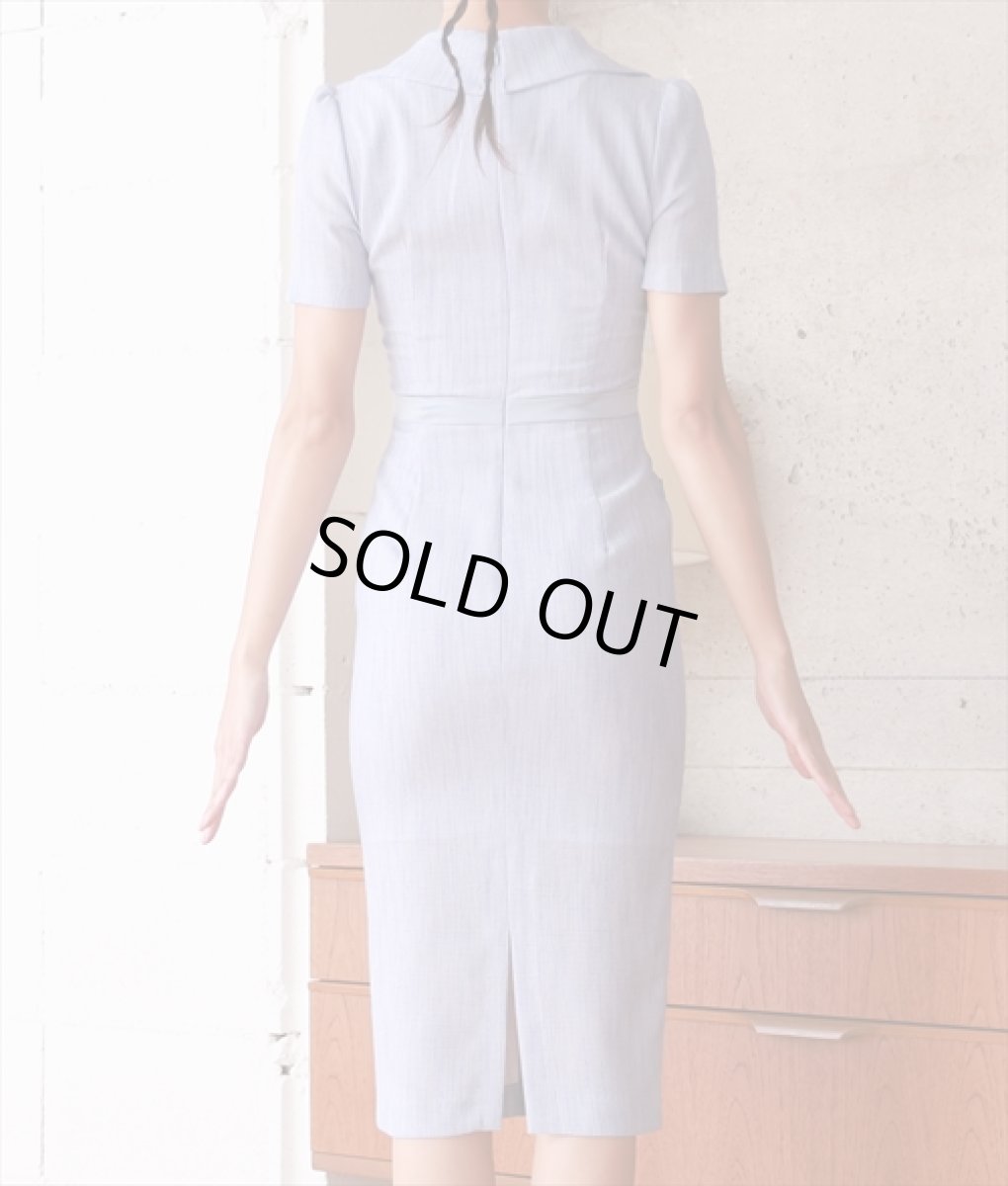 画像8: [SALE品のため返品不可＆再入荷なしの現品限り][韓国製][rinfarre]半袖・開襟・ツイード・ライトブルー・タイト・ミディアムドレス・ワンピース[MIRIN着用] (8)