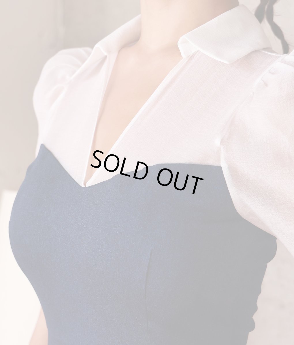 画像9: [韓国製][rinfarre]シンプル・レイヤード風・デニム・半袖・Ｖネック・タイト・ミディアムドレス・ワンピース[MIRIN着用][送料無料] (9)