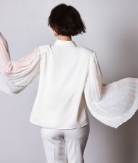 画像5: [韓国製][rinfarre]長袖・プリーツ袖・シフォン・襟つき・シンプル・ブラウス・トップス[奈月セナ・山崎みどり着用][送料無料]mybk (5)