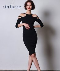 画像1: [セール品のため返品不可＆再入荷なしの現品限り][韓国製][rinfarre]ブラック・七分袖・タイト・肩ベルトポイント・ストレッチ・クール・ミディアムドレス・ワンピース[奈月セナ着用][送料無料] (1)