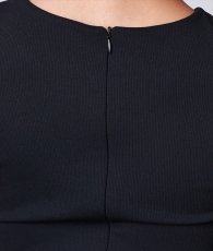画像10: [セール品のため返品不可＆再入荷なしの現品限り][韓国製][rinfarre]ブラック・七分袖・タイト・肩ベルトポイント・ストレッチ・クール・ミディアムドレス・ワンピース[奈月セナ着用][送料無料] (10)