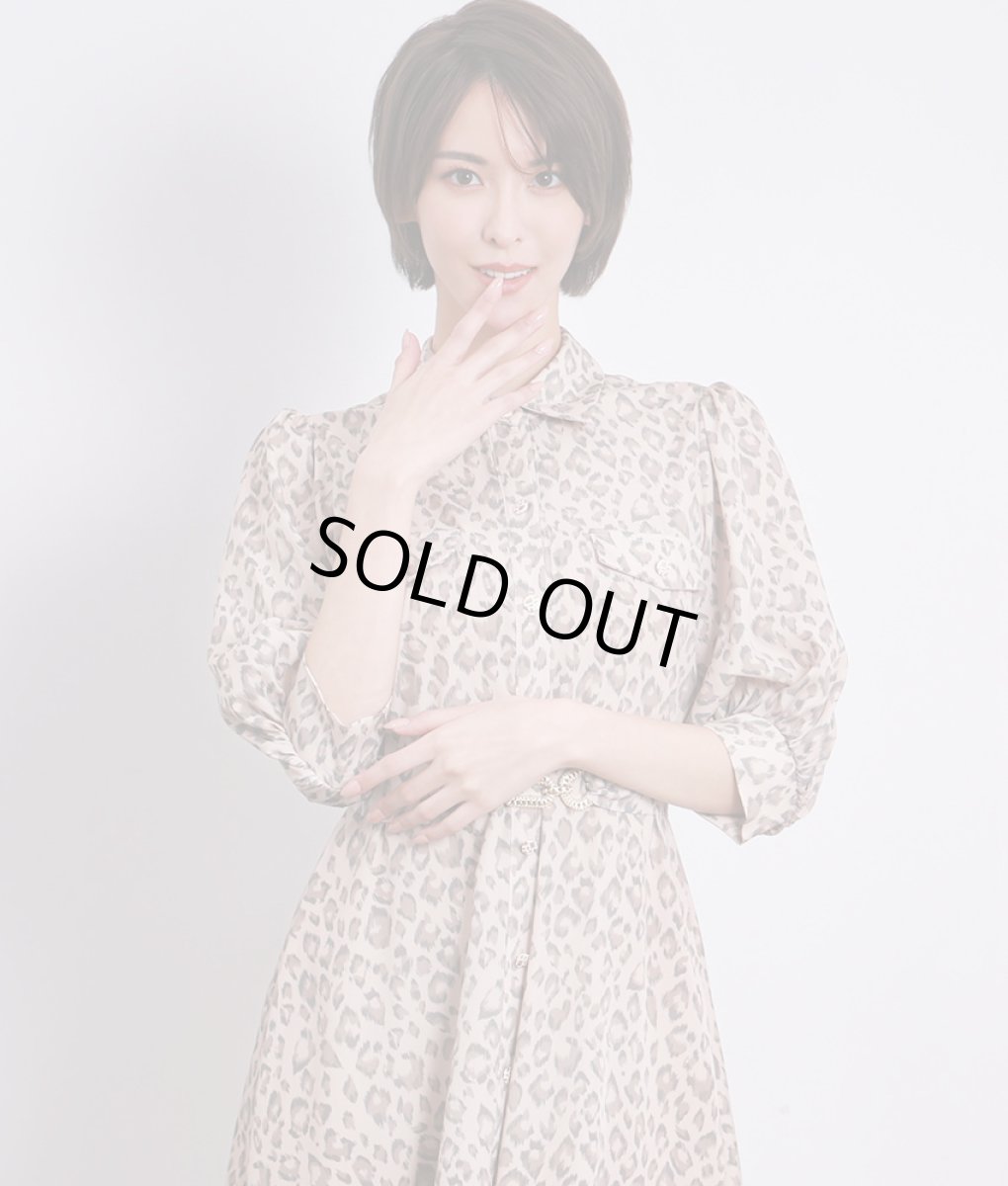 画像4: [rinfarre]レオパード柄・五分半袖・パフスリーブ・Aライン・ベージュ・ミディアム・ひざ下・ワンピース・ドレス[奈月セナ着用着用][送料無料] (4)