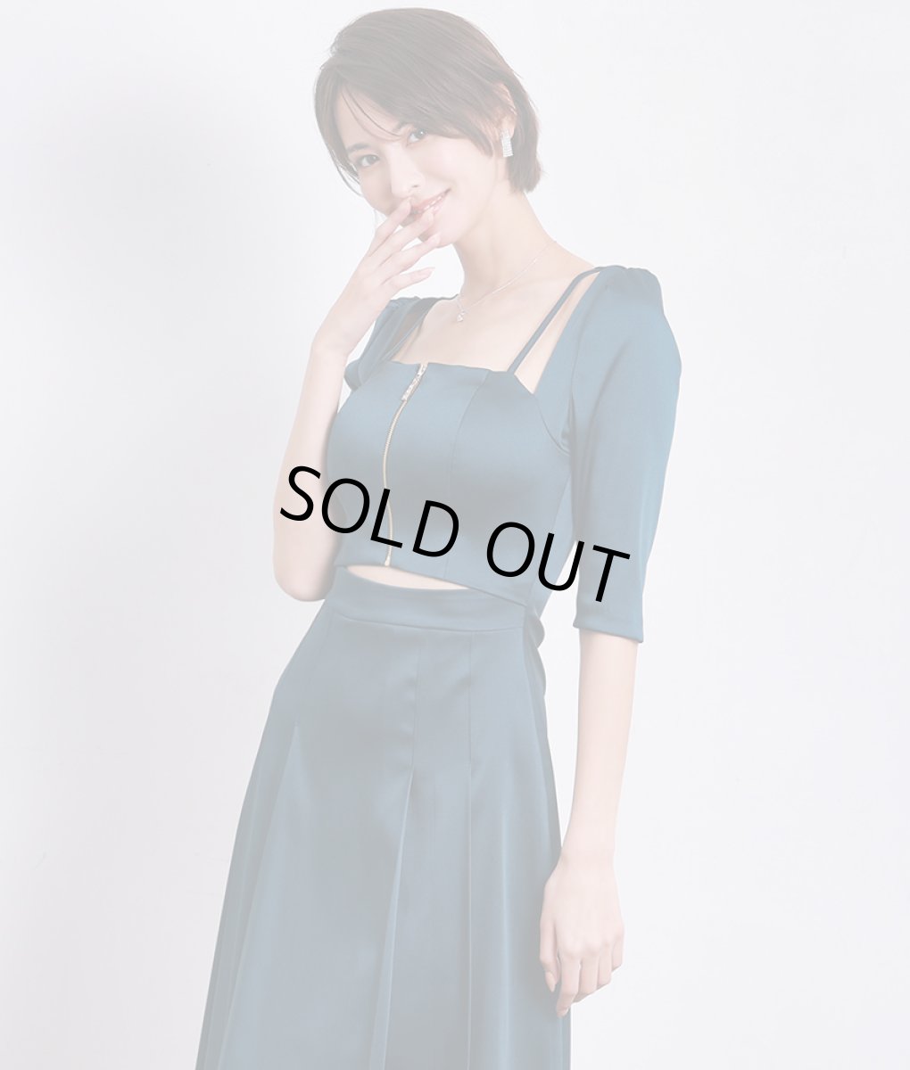 画像4: [SALE品のため返品不可＆再入荷なしの現品限り][韓国製][rinfarre]無地・五分袖・Aライン・スクエアネック・肩紐・ファスナー・プリーツ・ミディアムドレス・ワンピース[奈月セナ着用] (4)