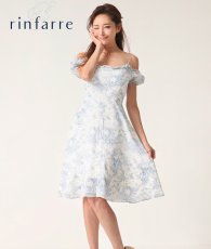 画像1: [韓国製][rinfarre]ホワイト×ブルー・トワルドジュイ・トワル柄・オープンショルダー・オフショルダー・フレア・ミニドレス・ワンピース[山崎みどり着用][送料無料]mywhlu (1)