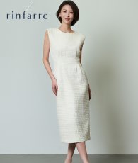 画像1: [韓国製][rinfarre]ツイード・ウエストタック・ホワイト・ラメ糸・ノースリーブ・大人シルエット・タイト・ミディアムドレス・ワンピース[奈月セナ着用]《送料＆代引き手数料無料》 (1)