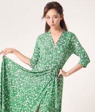 画像5: [韓国製][rinfarre]リーフ柄・ベージュ・グリーン・ナチュラル・Vネック・カシュクール・七分袖・マキシ・ロングドレス・ラップ・ワンピース[山崎みどり着用][送料無料]myjugr (5)