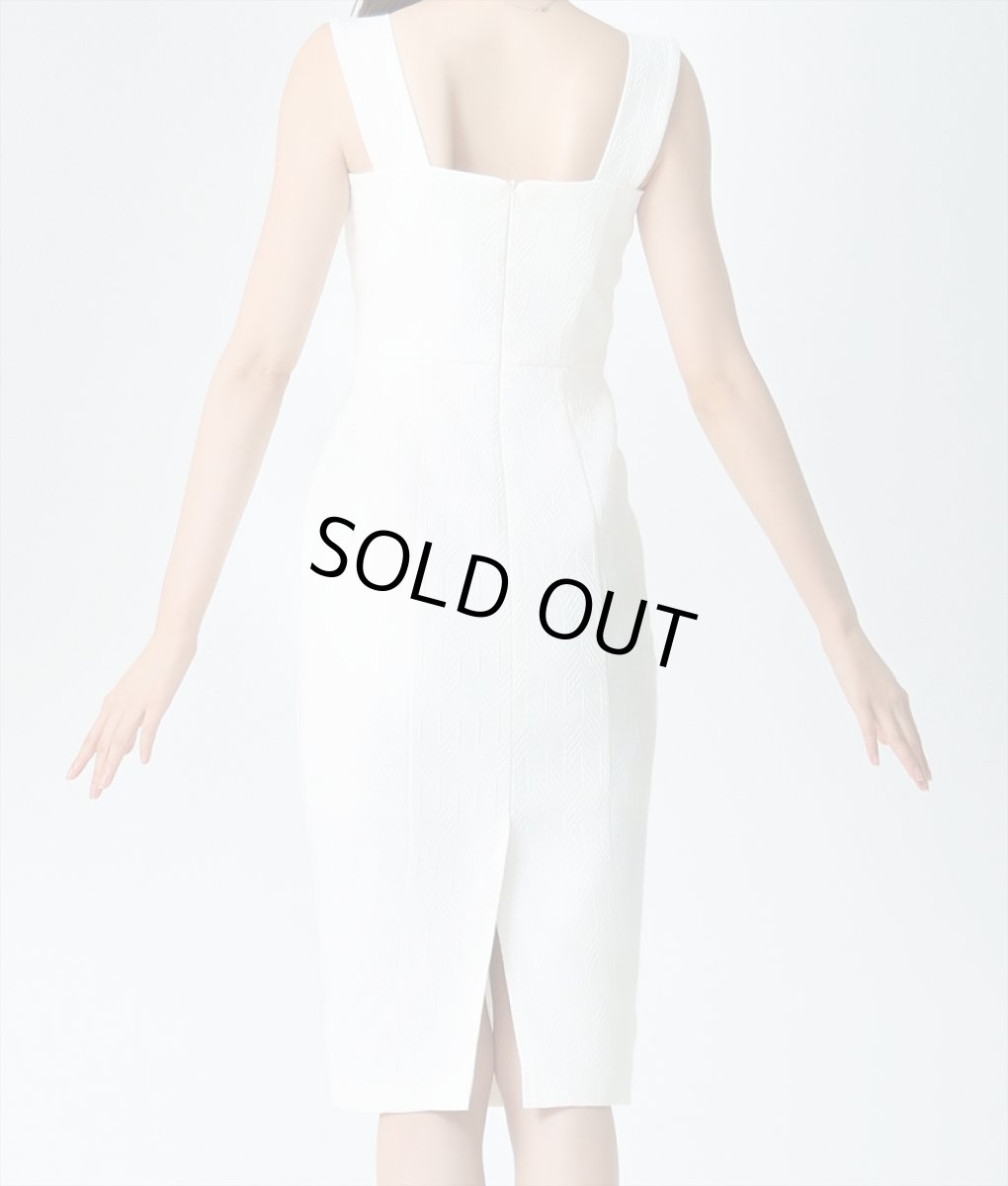 画像8: [SALE品のため返品不可＆再入荷なしの現品限り][韓国製][rinfarre]ノースリーブ・シンプル・タイト・ミディアムドレス・ワンピース・アイボリー[黒木麗奈着用][送料＆代引き手数料無料] (8)