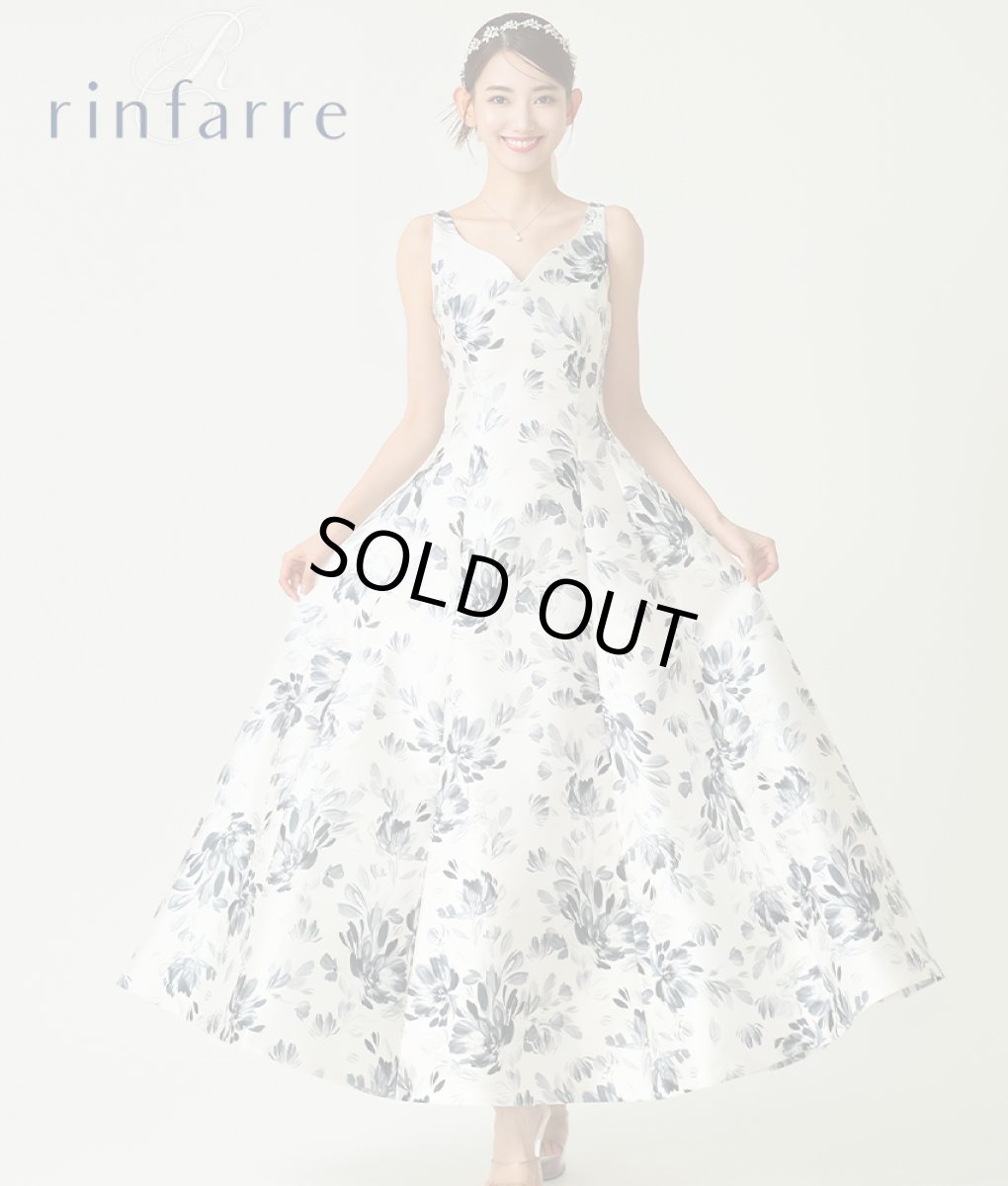 画像1: [韓国製][rinfarre]ノースリーブ・Vカット・花柄・ホワイト×グレー・Aライン・ロングドレス・ワンピース[黒木麗奈着用]《送料＆代引き手数料無料》 (1)