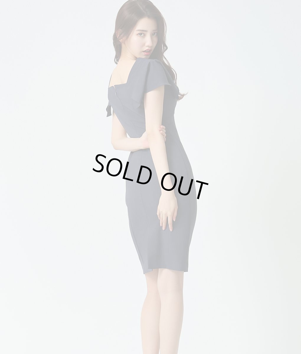 画像3: [SALE品のため返品不可＆再入荷なしの現品限り][韓国製][rinfarre]グレー・半袖・フリル・タイト・ミディアムドレス・ワンピース[黒木麗奈着用][送料無料] (3)