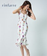 画像1: [韓国製][rinfarre]フラワープリント・マーメイドライン・ノースリーブ・花柄・ホワイト・フレアヘム・ミディアムドレス・ワンピース[黒木麗奈着用][送料無料] (1)