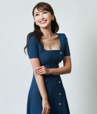 画像4: [韓国製][rinfarre]半袖・ネイビー・金ボタン・スクエアネック・プリーツ・ポケット・ラメ・Aライン・ミディアムドレス・ワンピース[黒木麗奈着用][送料無料] (4)