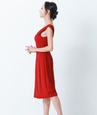 画像2: [韓国製][rinfarre]レッド・シンプル・ノースリーブ・Aライン・ミディアムドレス・ワンピース[山崎みどり着用][送料無料]myrd (2)