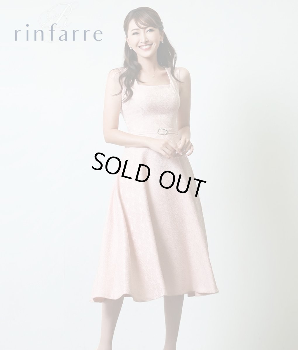 画像1: [SALE品のため返品不可＆再入荷なしの現品限り][韓国製][rinfarre]ノースリーブ・ピンク・花柄刺繍・スクエアネック・ベルト・Aライン・ミディアムドレス・ワンピース[薗田杏奈着用][送料無料] (1)