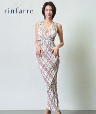 画像1: [韓国製][rinfarre]ベルトチェーンプリント・ブラウン・柄・Vネック・ノースリーブ・タイト・マキシ・ロングドレス・ワンピース[奈月セナ着用][送料無料] (1)