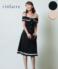 画像1: [韓国製][rinfarre] ブラック・ベージュ・オープンショルダー・オフショルダー・プリーツ・Aライン・ミディアムドレス・ワンピース[薗田杏奈着用][送料無料] (1)
