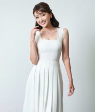 画像5: [韓国製][rinfarre]ノースリーブ・スクエアネック・ステッチ・プリーツ・Aライン・ミディアムドレス・ワンピース[薗田杏奈着用][送料無料] (5)