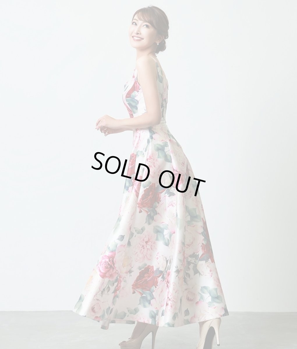 画像2: [韓国製][rinfarre]花柄・プリント・ノースリーブ・フレア・サテン調・ハートネック・エレガント・Aライン・ロングドレス・ワンピース[薗田杏奈着用][送料無料] (2)