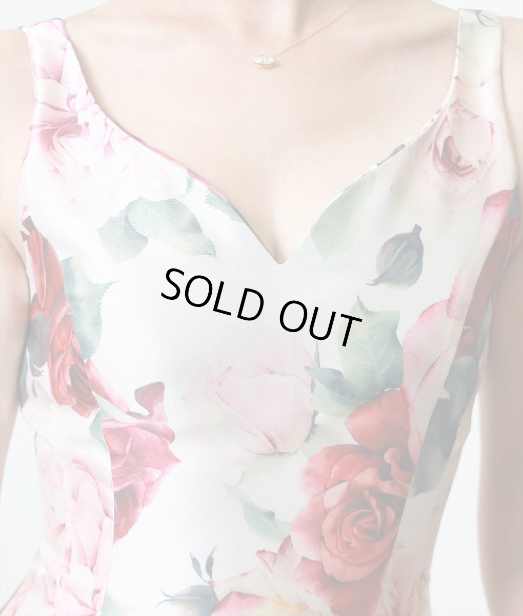 画像9: [韓国製][rinfarre]花柄・プリント・ノースリーブ・フレア・サテン調・ハートネック・エレガント・Aライン・ロングドレス・ワンピース[薗田杏奈着用][送料無料] (9)