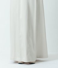 画像14: [韓国製][rinfarre] サテン・ノースリーブ・チェーン・Aライン・シンプル・ロングドレス・ワンピース[奈月セナ着用][送料無料] (14)