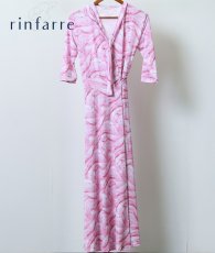 画像2: [韓国製][rinfarre] 波柄・ナチュラル・Vネック・カシュクール・七分袖・マキシ・ロングドレス・ラップ・ワンピース[奈月セナ着用][送料無料] (2)