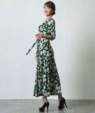 画像2: [韓国製][rinfarre]花柄・エレガント・ブラック・Vネック・カシュクール・七分袖・マキシ・ロングドレス・ラップ・ワンピース[薗田杏奈着用][送料無料] (2)