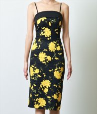 画像6: [韓国製][rinfarre]ベア・ノースリーブ・イエロー・ブラック・花柄・ミディアムドレス・タイト・ワンピース[奈月セナ着用][送料無料] (6)