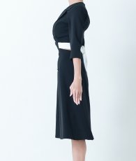 画像8: [韓国製][rinfarre] Vネック・襟付き・七分袖・Aライン・背中リボン・ボタンデザイン・ミディアムドレス[山崎みどりちゃん着用]《送料＆代引き手数料無料》mybk (8)