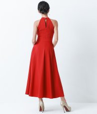 画像4: [韓国製][rinfarre] ホルターネック・胸元プリーツ・シフォン・Aライン・ノースリーブ・ロングドレス・ワンピース[山崎みどりちゃん着用]《送料＆代引き手数料無料》myrd (4)