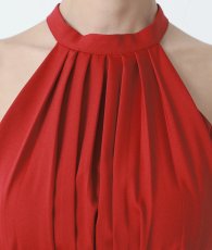 画像10: [韓国製][rinfarre] ホルターネック・胸元プリーツ・シフォン・Aライン・ノースリーブ・ロングドレス・ワンピース[山崎みどりちゃん着用]《送料＆代引き手数料無料》myrd (10)