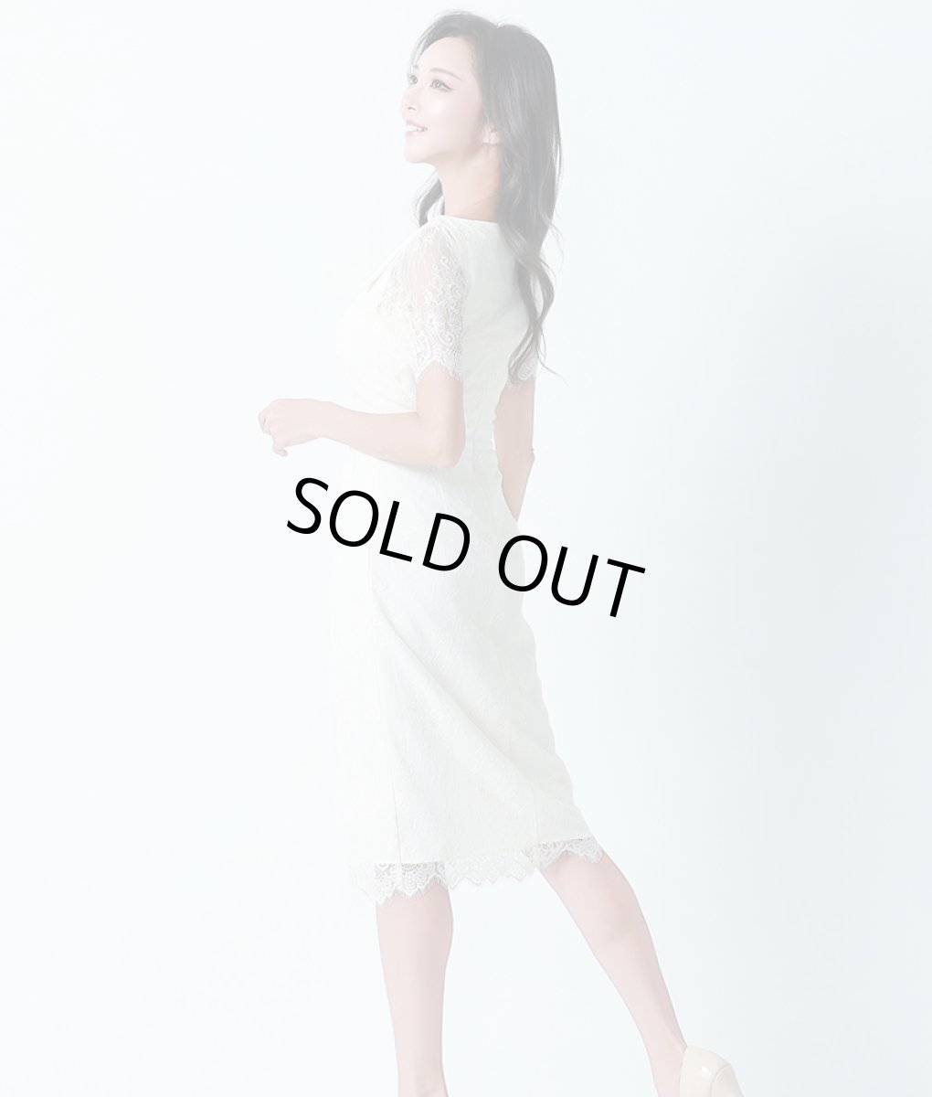 画像2: [SALE品のため返品不可＆再入荷なしの現品限り][韓国製][rinfarre]アイボリー・総レース・襟付き・半袖・ボタン・タイト・ミディアムドレス・ワンピース myiv[山崎みどりちゃん着用][送料無料] (2)