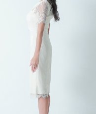 画像7: [韓国製][rinfarre]アイボリー・総レース・襟付き・半袖・ボタン・タイト・ミディアムドレス・ワンピース myiv[山崎みどりちゃん着用][送料無料] (7)