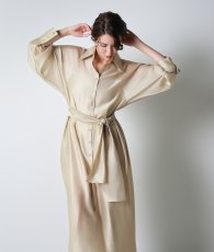 画像8: [韓国製][ S-Lサイズ / 1カラー ][rinfarre]ゴールド・襟付き・ウエストリボン・ボタン・長袖・マキシドレス・ロング・ワンピース[奈月セナ着用][送料無料] (8)