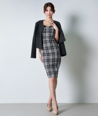 画像2: [ S-Lサイズ / 1カラー ][rinfarre]グレー・チェック柄・ノースリーブ・タイト・ミディアム・ワンピース[黒木麗奈着用][送料無料] (2)