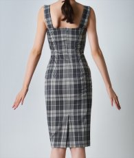 画像10: [ S-Lサイズ / 1カラー ][rinfarre]グレー・チェック柄・ノースリーブ・タイト・ミディアム・ワンピース[黒木麗奈着用][送料無料] (10)